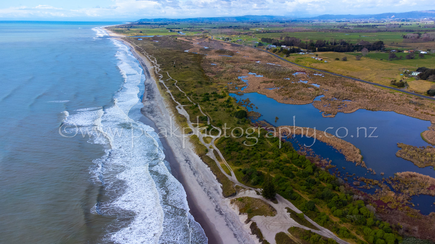 Matata Coastline - Choose your size