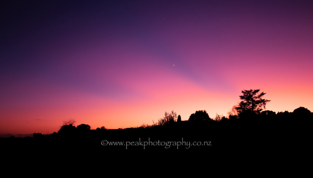 Welcome Bay Sunrise 700mm x 1100mm